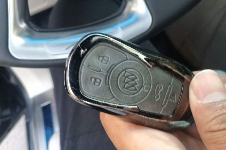 Used Buick GL8 2023 ES Lu Zun Comfort Model Vehicle Key