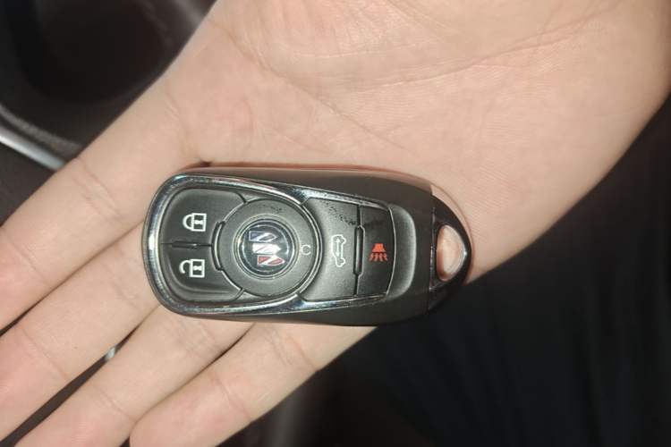 Used Buick GL8 2023 Land Executive Class 652T Luxury Model Vehicle Key