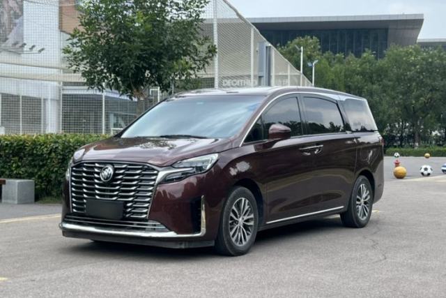 Buick GL8 2023 ES Lu Zun Comfort Model с пробегом