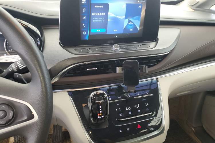 Used Buick GL8 2023 Land Executive Class Comfort Model Audio And AC Panel
