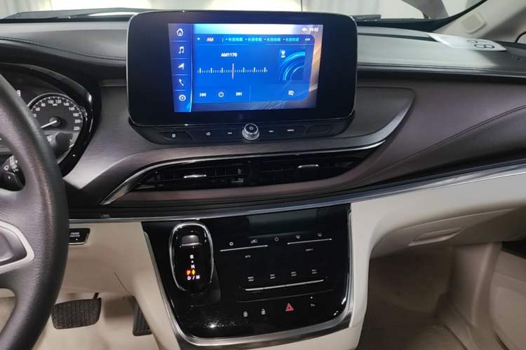 Used Buick GL8 2023 Land Executive Class Comfort Model Audio And AC Panel