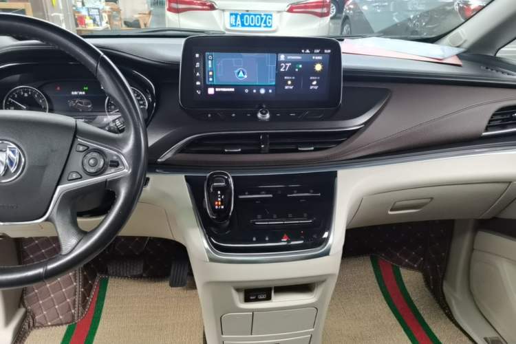 Used Buick GL8 2023 Land Executive Class Deluxe Model Audio And AC Panel