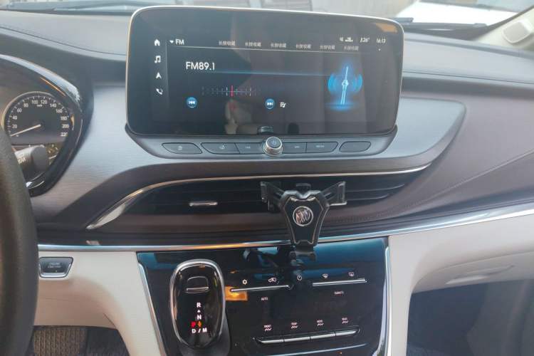 Used Buick GL8 2023 Land Executive Class Smart Enjoyment Model Audio And AC Panel