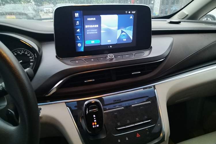Used Buick GL8 2023 Land Executive Class Comfort Model Audio And AC Panel