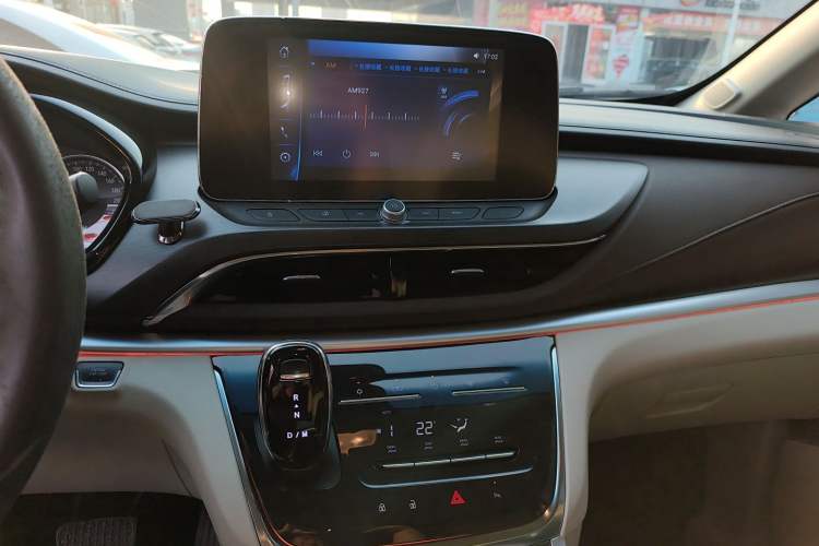 Used Buick GL8 2023 Land Executive Class Comfort Model Audio And AC Panel
