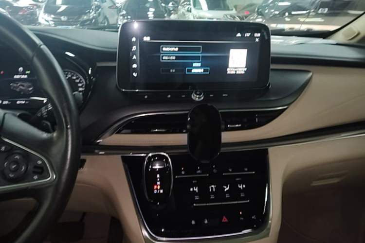 Used Buick GL8 2023 Land Executive Class Deluxe Model Audio And AC Panel