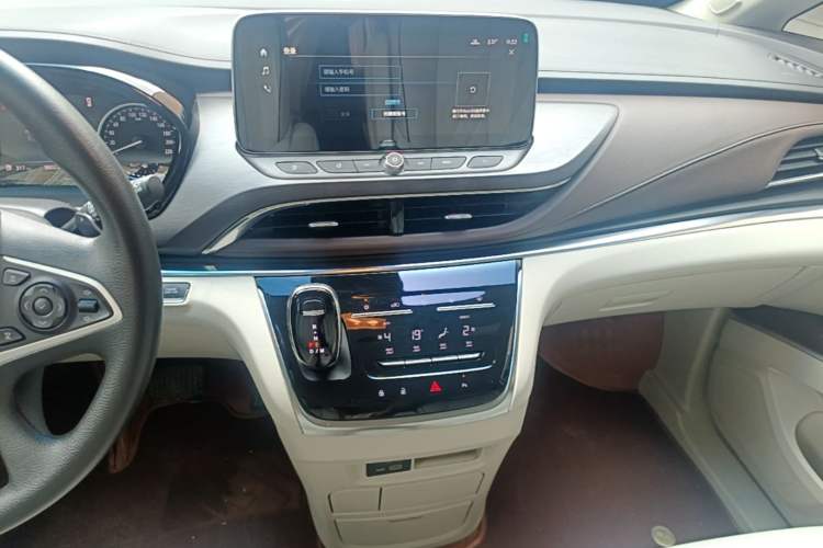 Used Buick GL8 2023 Land Executive Class Smart Enjoyment Model Audio And AC Panel