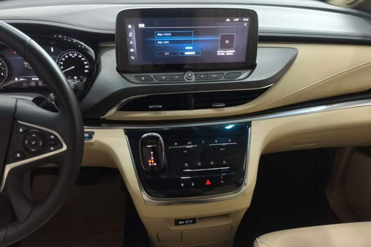 Used Buick GL8 2023 Facelifted Land Cruiser Executive Luxury Version Audio And AC Panel