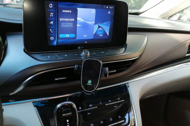 Used Buick GL8 2023 Land Executive Class Comfort Model Audio And AC Panel