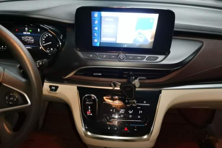 Used Buick GL8 2023 Land Executive Class Comfort Model Audio And AC Panel
