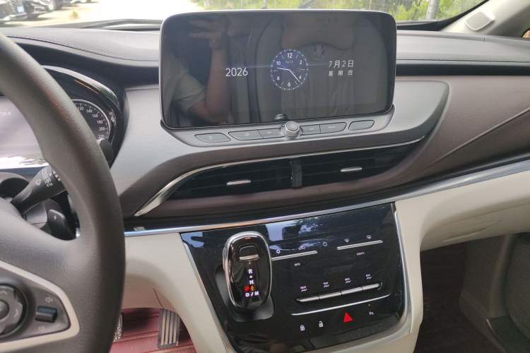 Used Buick GL8 2023 Land Executive Class Smart Enjoyment Model Audio And AC Panel