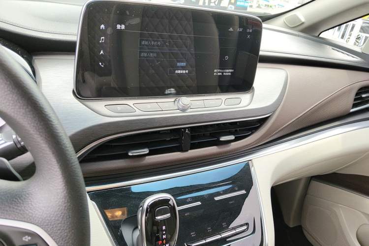 Used Buick GL8 2023 Land Executive Class Smart Enjoyment Model Audio And AC Panel