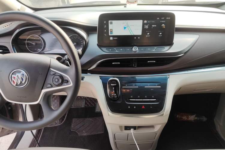 Used Buick GL8 2023 Land Executive Class Smart Enjoyment Model Audio And AC Panel