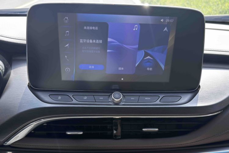 Used Buick GL8 2023 Land Executive Class Comfort Model Audio And AC Panel
