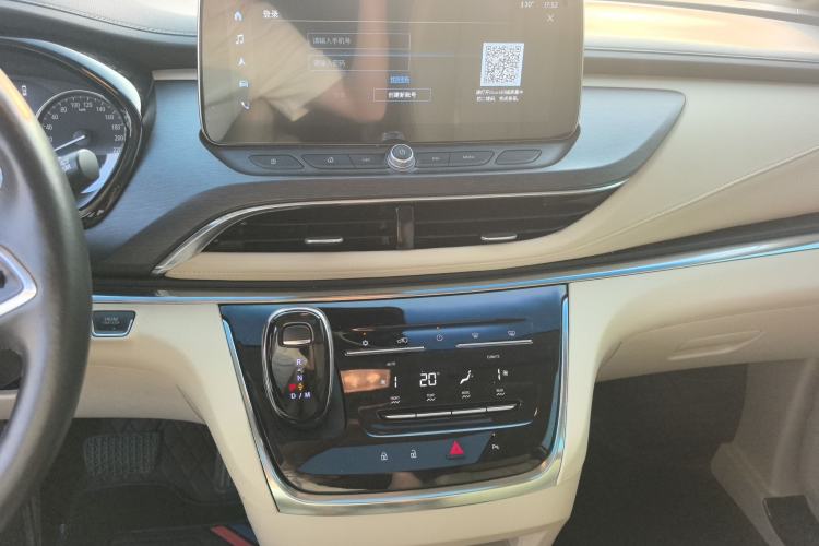 Used Buick GL8 2023 Facelifted Land Cruiser Executive Luxury Version Audio And AC Panel
