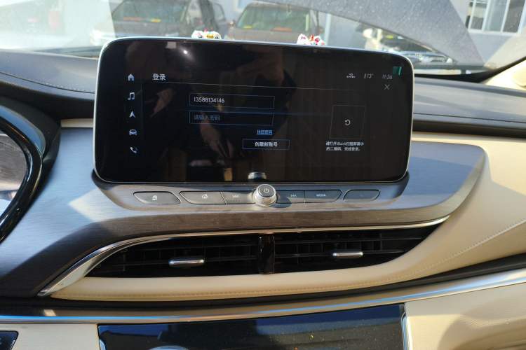 Used Buick GL8 2023 Land Executive Class Deluxe Model Audio And AC Panel
