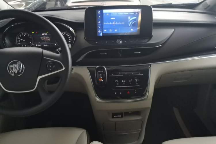 Used Buick GL8 2023 Land Executive Class Comfort Model Audio And AC Panel