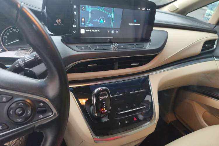 Used Buick GL8 2023 Facelifted Land Cruiser Executive Luxury Version Audio And AC Panel
