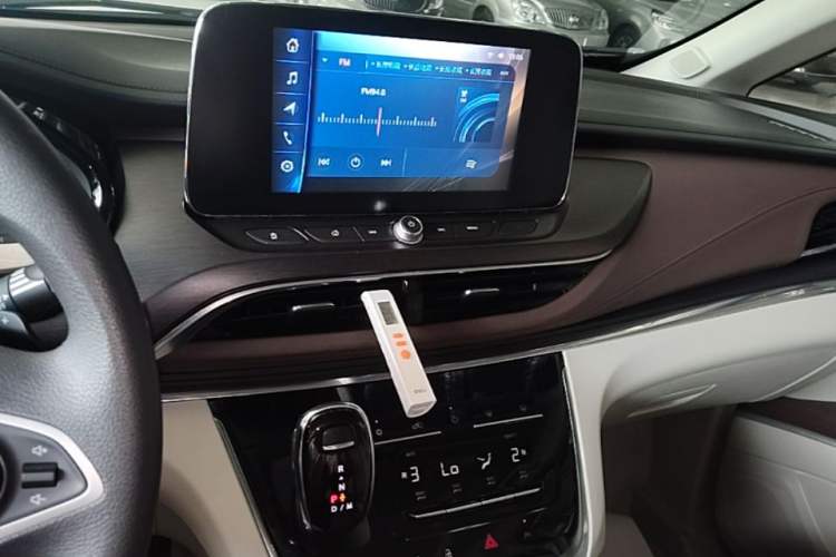 Used Buick GL8 2023 Land Executive Class Comfort Model Audio And AC Panel