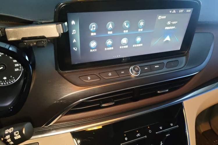 Used Buick GL8 2023 Land Executive Class Smart Enjoyment Model Audio And AC Panel