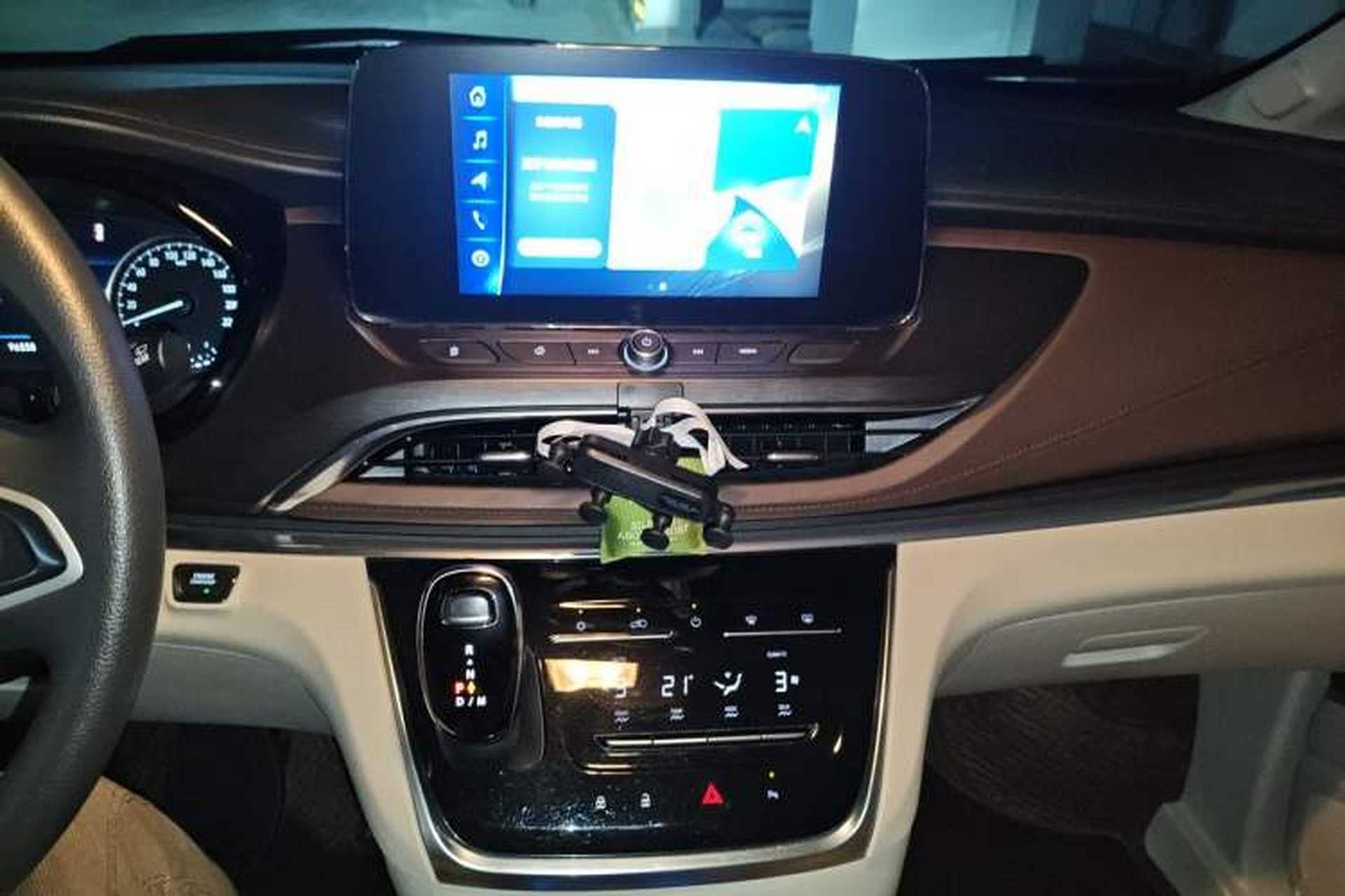 Used Buick GL8 2023 Land Executive Class Comfort Model Audio And AC Panel