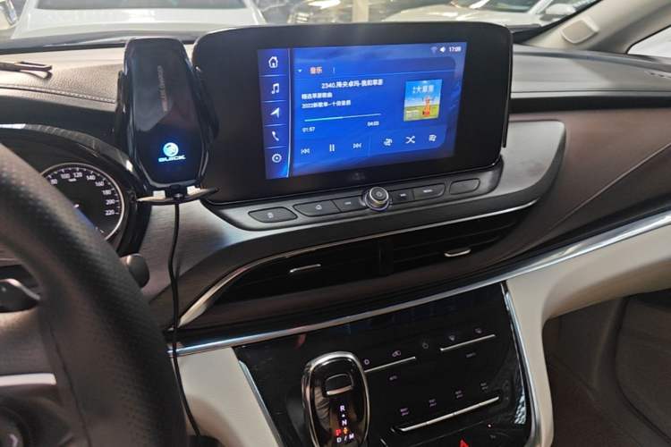 Used Buick GL8 2023 Land Executive Class Comfort Model Audio And AC Panel