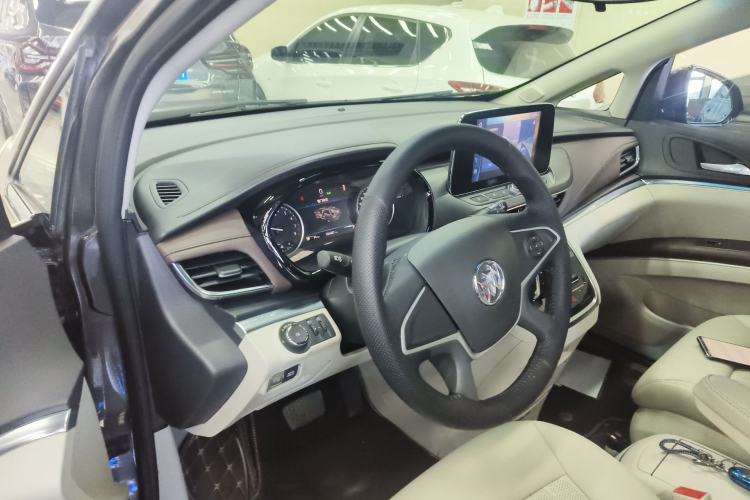 Used Buick GL8 2023 Land Executive Class Comfort Model Center Console