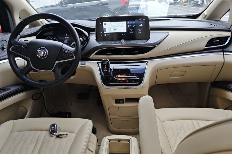 Used Buick GL8 2023 Facelifted Land Cruiser Executive Luxury Version Center Console
