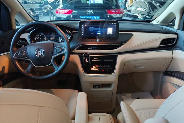Used Buick GL8 2023 Facelifted Land Cruiser Executive Luxury Version Center Console