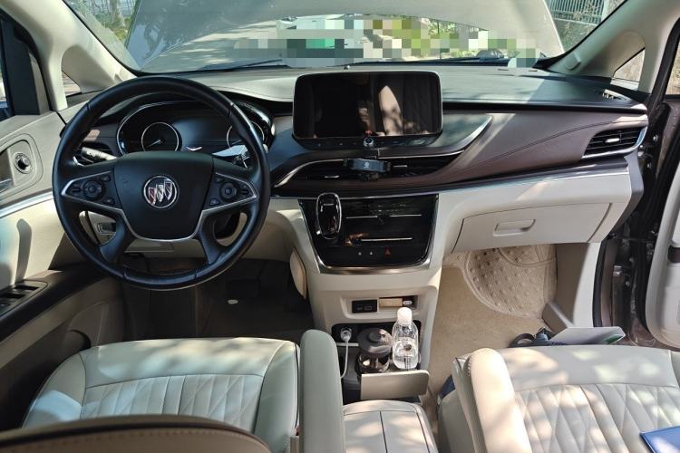 Used Buick GL8 2023 Land Executive Class 652T Luxury Model Center Console