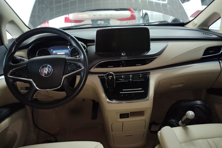 Used Buick GL8 2023 Land Executive Class 652T Luxury Model Center Console