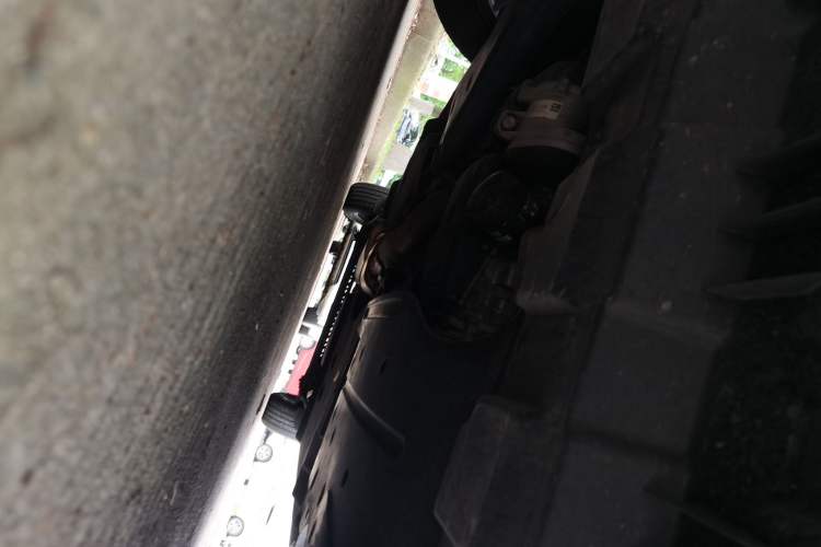 Used Buick GL8 2023 Land Executive Class Comfort Model Chassis Front