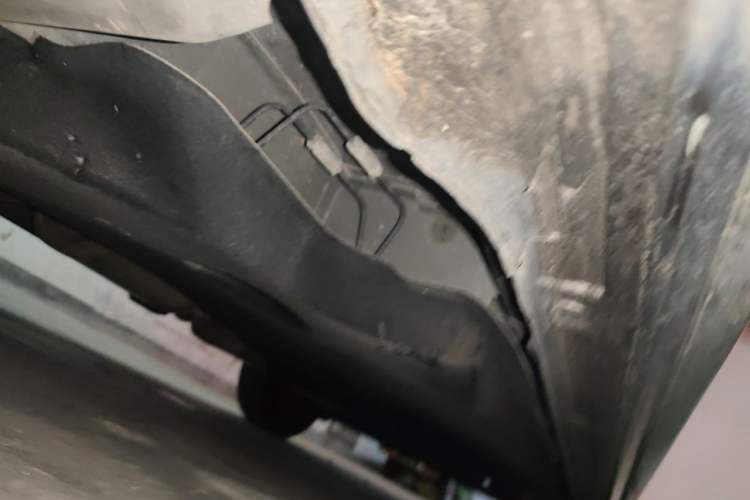 Used Buick GL8 2023 Land Executive Class Comfort Model Chassis Front Left