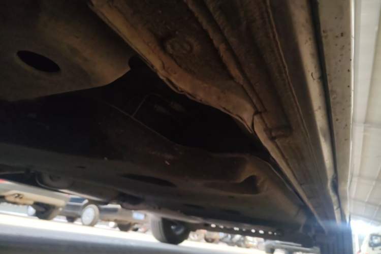 Used Buick GL8 2023 Facelifted Land Cruiser Executive Luxury Version Chassis Front Left