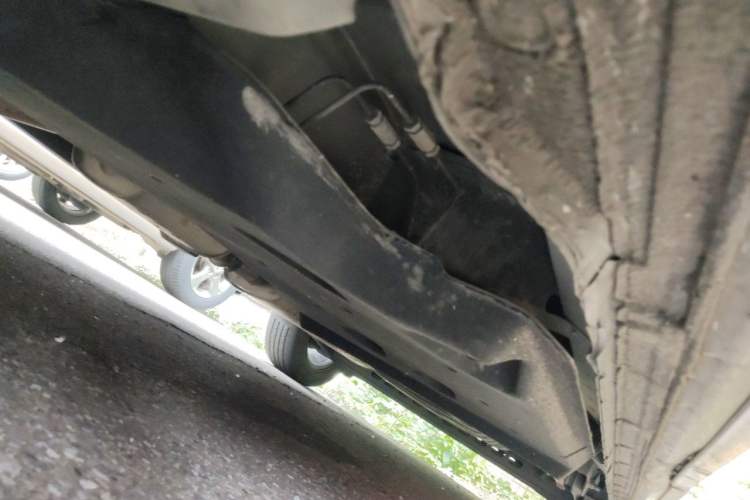 Used Buick GL8 2023 Facelifted Land Cruiser Executive Luxury Version Chassis Front Left