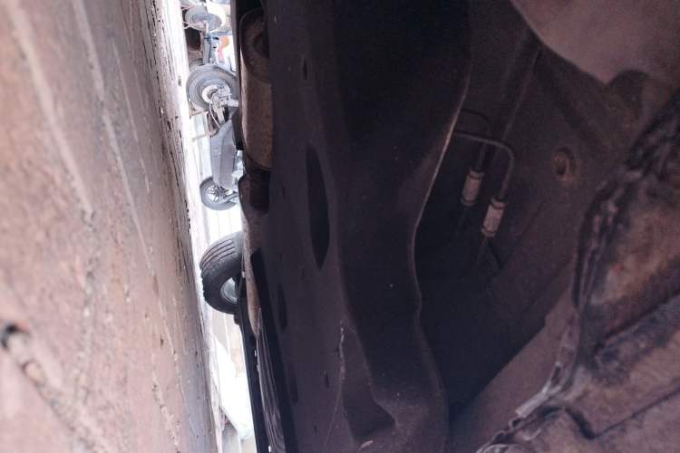 Used Buick GL8 2023 Facelifted Land Cruiser Executive Luxury Version Chassis Front Left