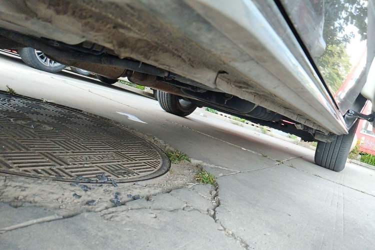 Used Buick GL8 2023 Land Executive Class Comfort Model Chassis Front Left