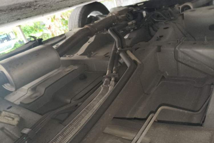 Used Buick GL8 2023 Land Executive Class Smart Enjoyment Model Chassis Front Left