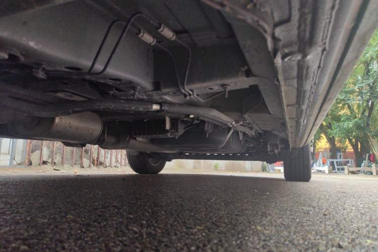 Used Buick GL8 2023 Facelifted Land Cruiser Executive Luxury Version Chassis Front Left