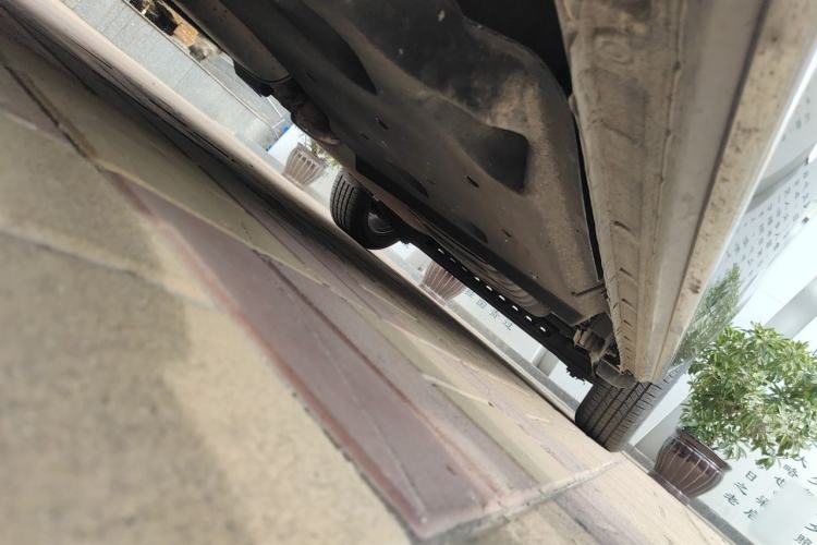 Used Buick GL8 2023 Land Executive Class 652T Luxury Model Chassis Front Left