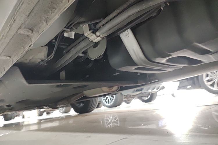 Used Buick GL8 2023 Facelifted Land Cruiser Executive Luxury Version Chassis Front Left