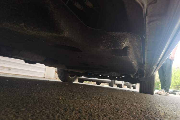 Used Buick GL8 2023 Land Executive Class Smart Enjoyment Model Chassis Front Left