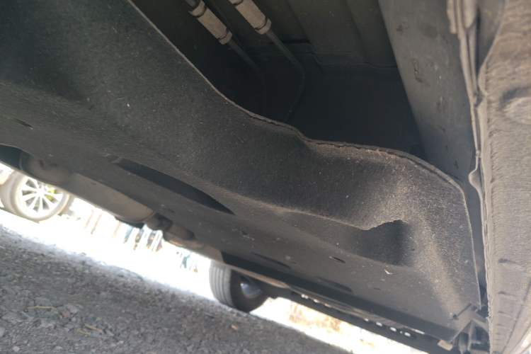 Used Buick GL8 2023 Land Executive Class Smart Enjoyment Model Chassis Front Left