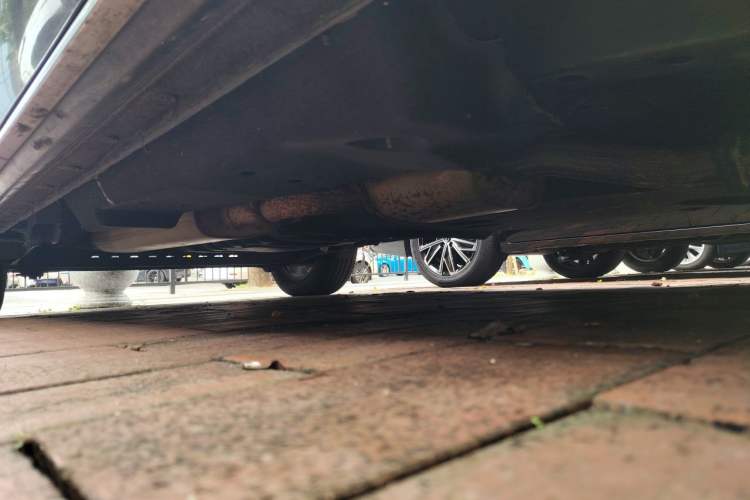 Used Buick GL8 2023 Land Executive Class Comfort Model Chassis Front Right