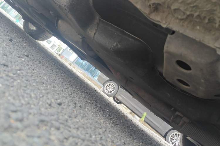 Used Buick GL8 2023 Land Executive Class Comfort Model Chassis Front Right