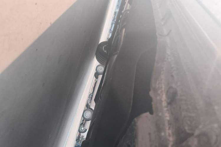 Used Buick GL8 2023 Land Executive Class Comfort Model Chassis Front Right