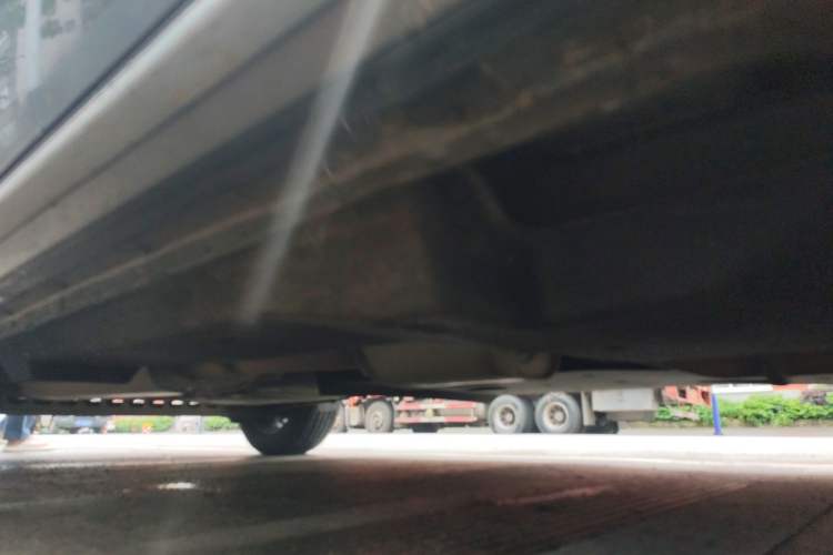 Used Buick GL8 2023 Facelifted Land Cruiser Executive Luxury Version Chassis Front Right