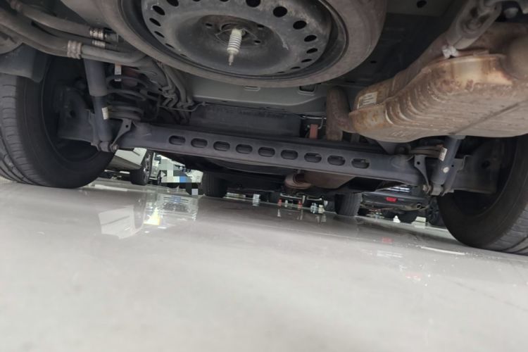 Used Buick GL8 2023 Facelifted Land Cruiser Executive Luxury Version Chassis Rear