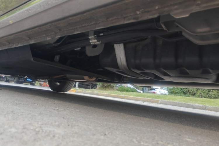 Used Buick GL8 2023 Land Executive Class Comfort Model Chassis Rear Left