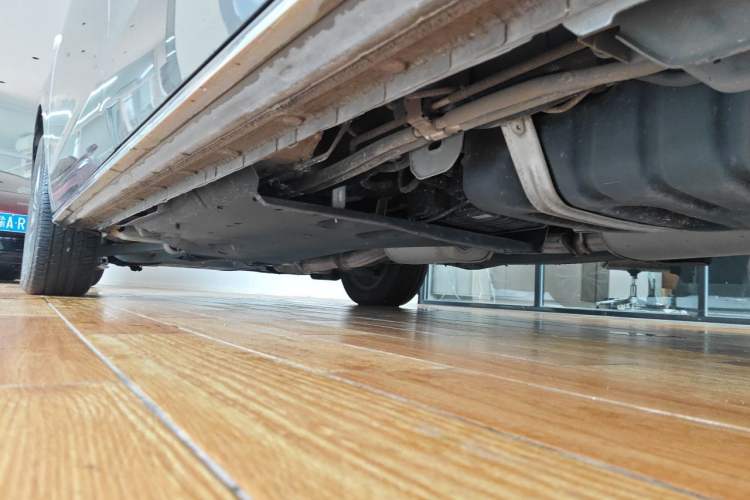 Used Buick GL8 2023 Land Executive Class Comfort Model Chassis Rear Left